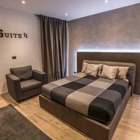 Suite 11 Near Duomo-3